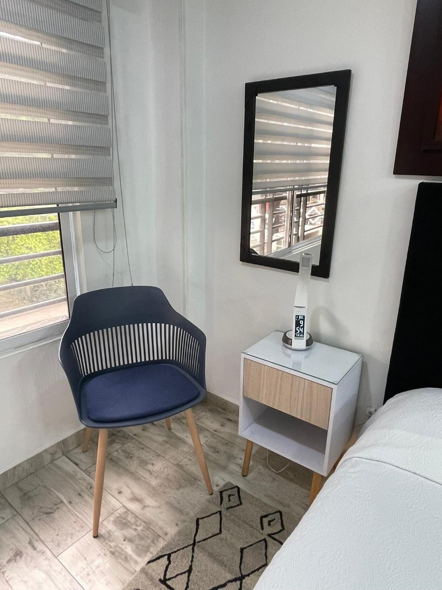 Pretty & Modern Private 202 Apartment *