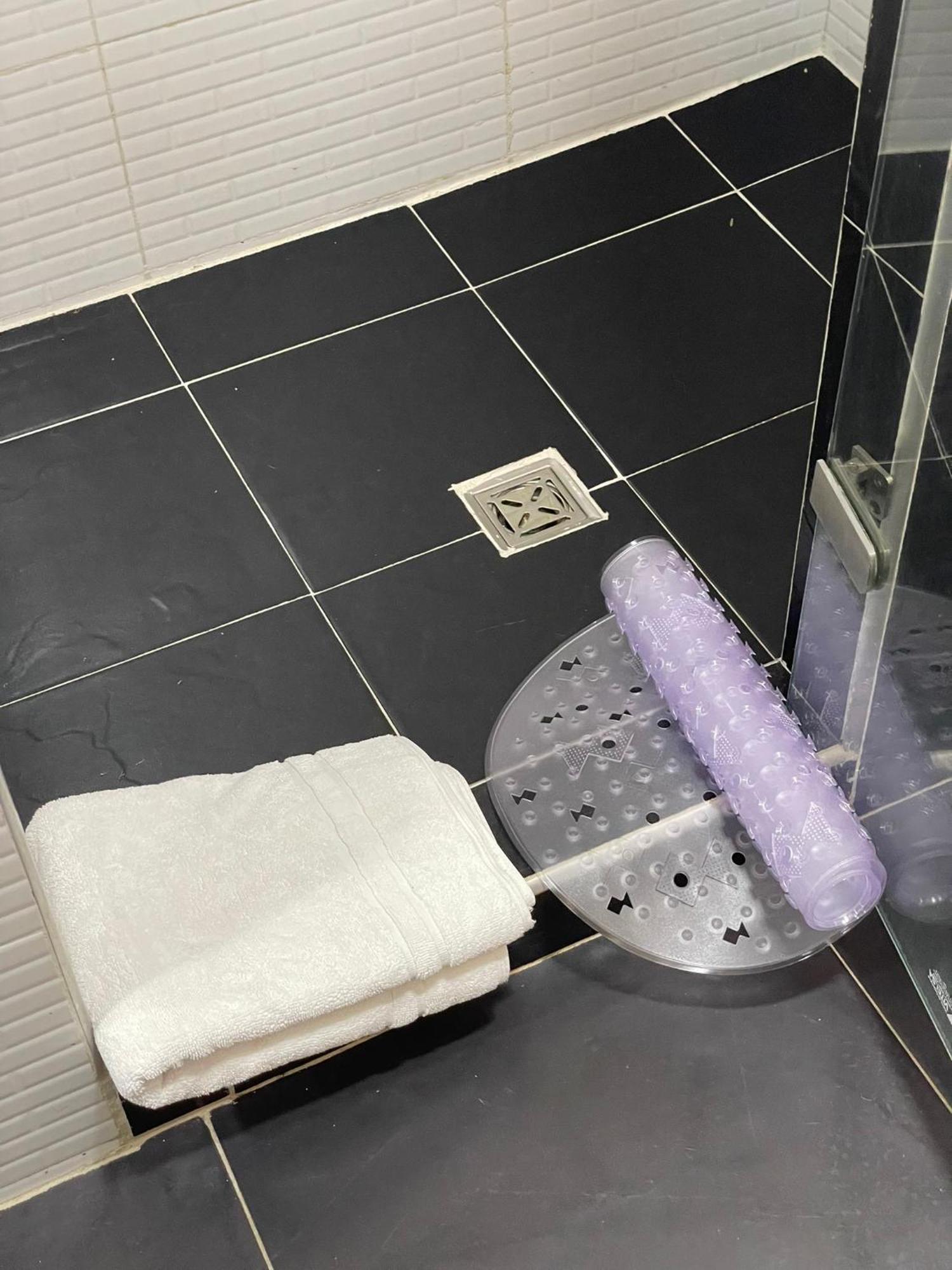 Apartamento Pretty & Modern Private 202 *